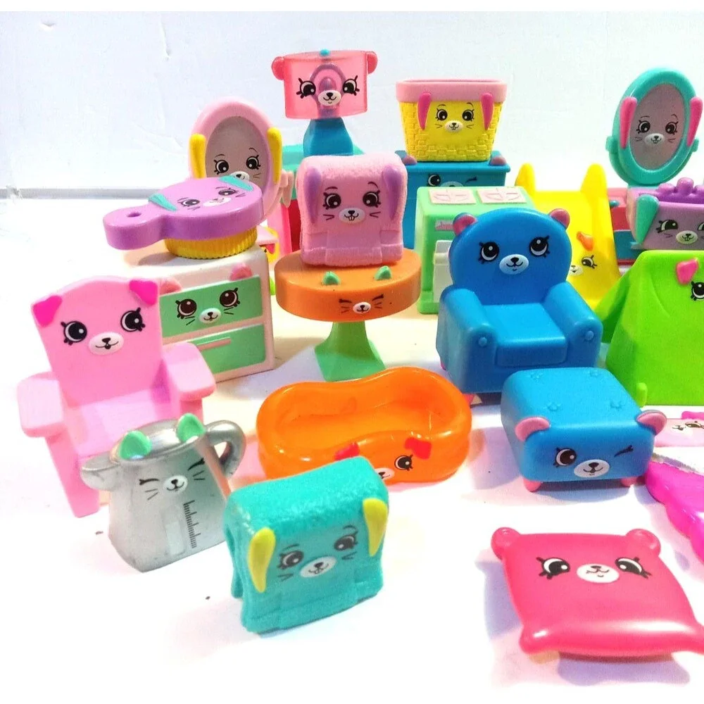 McDonald's Shopkins Happy Places Lot of  31 Furniture